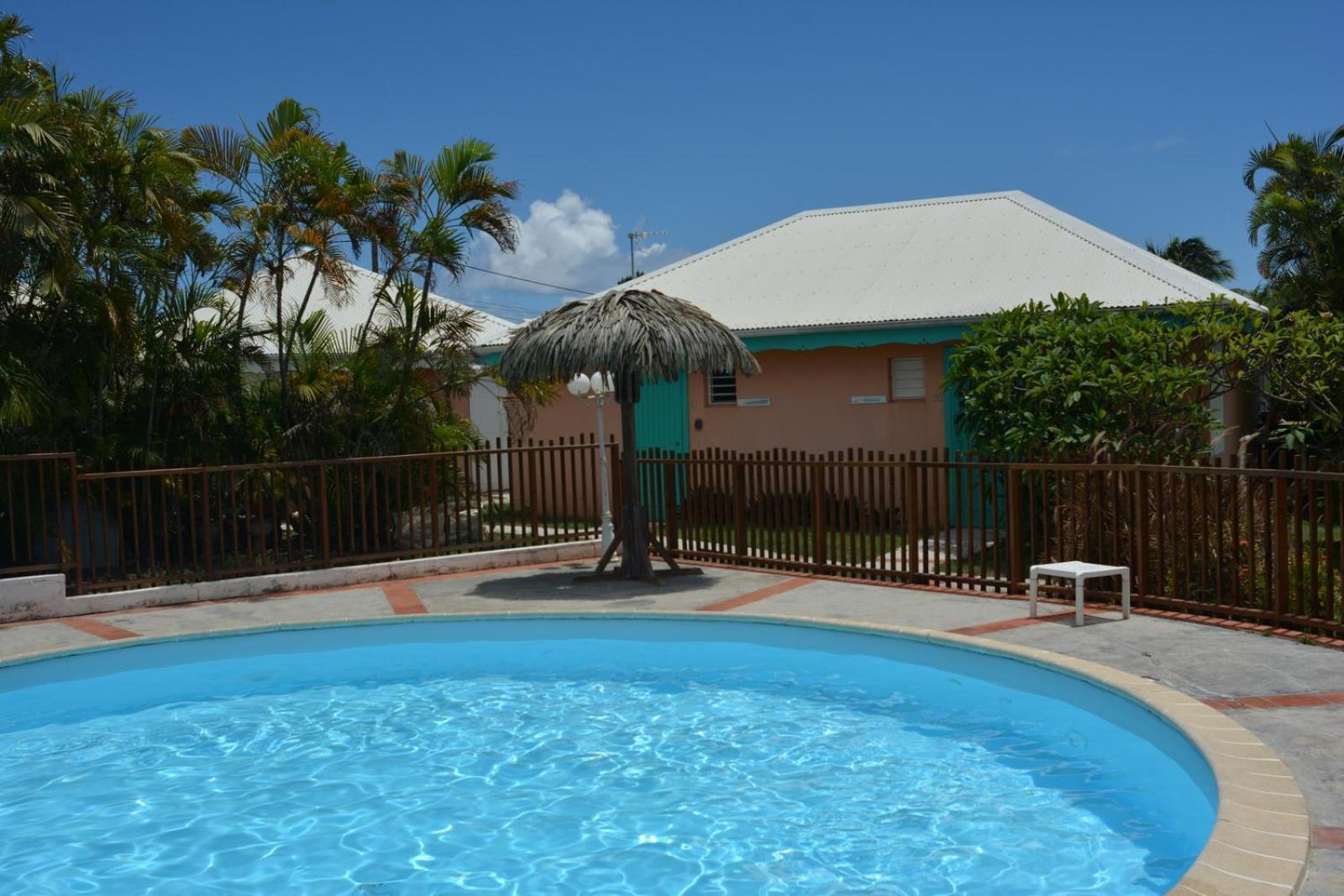 סן-פרנסואה Bungalow La Papaye Bleue Residence Acces Piscine & Plage מראה חיצוני תמונה